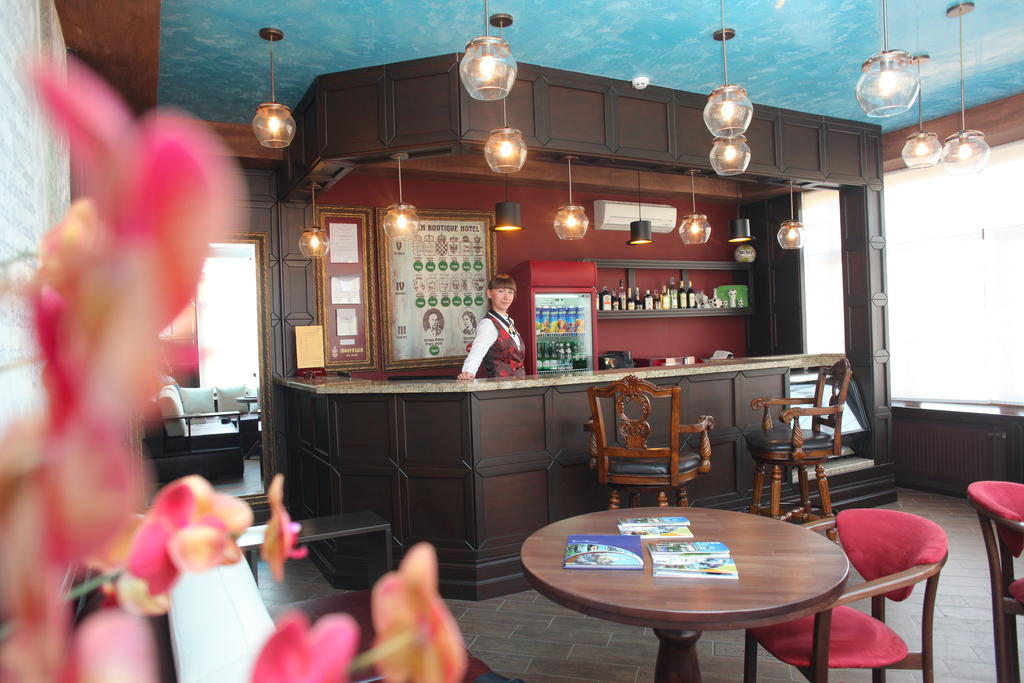Fontush Boutique Hotel Ivano-Frankivsk Eksteriør bilde