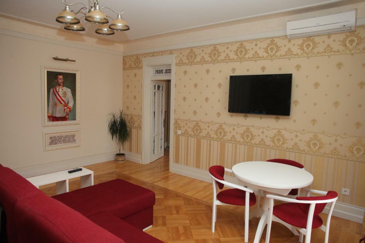 Fontush Boutique Hotel Ivano-Frankivsk Eksteriør bilde